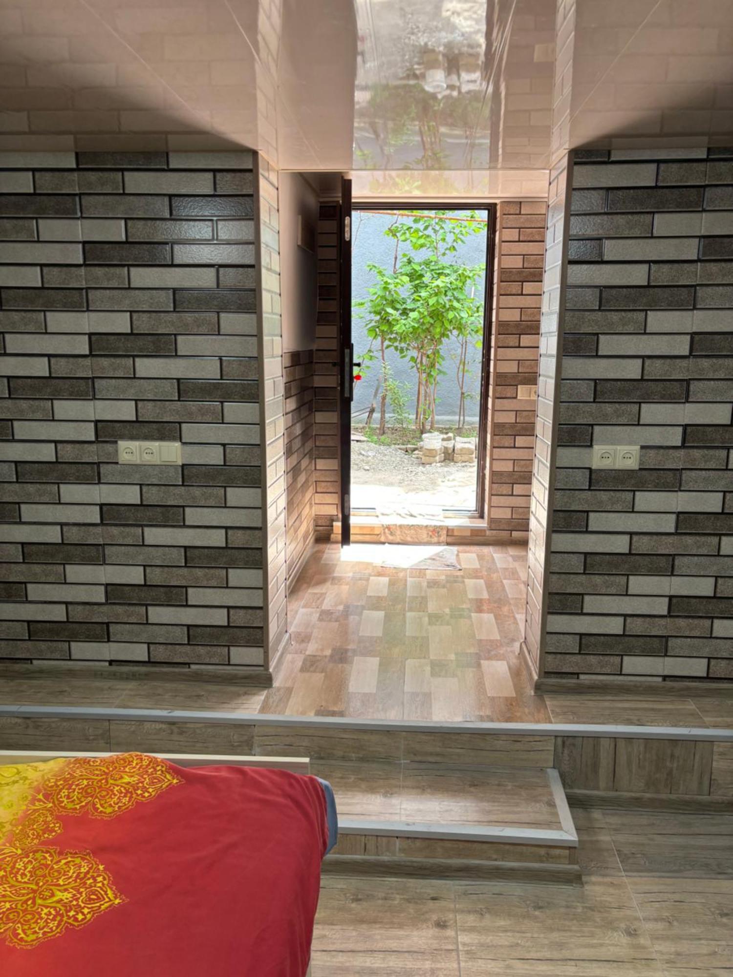 Downtown Guest House Kutaisi Esterno foto