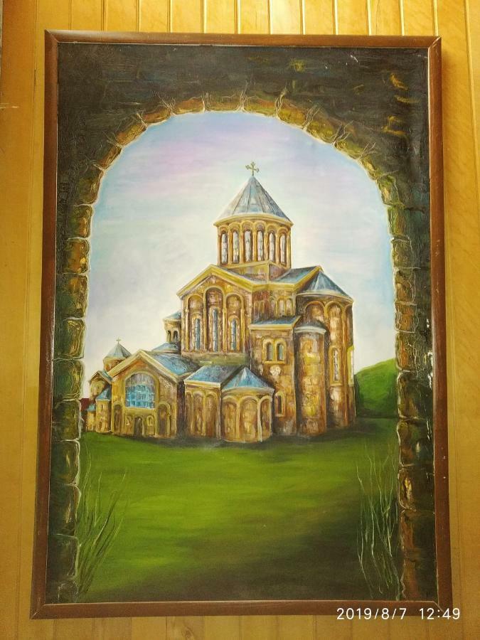 Downtown Guest House Kutaisi Esterno foto