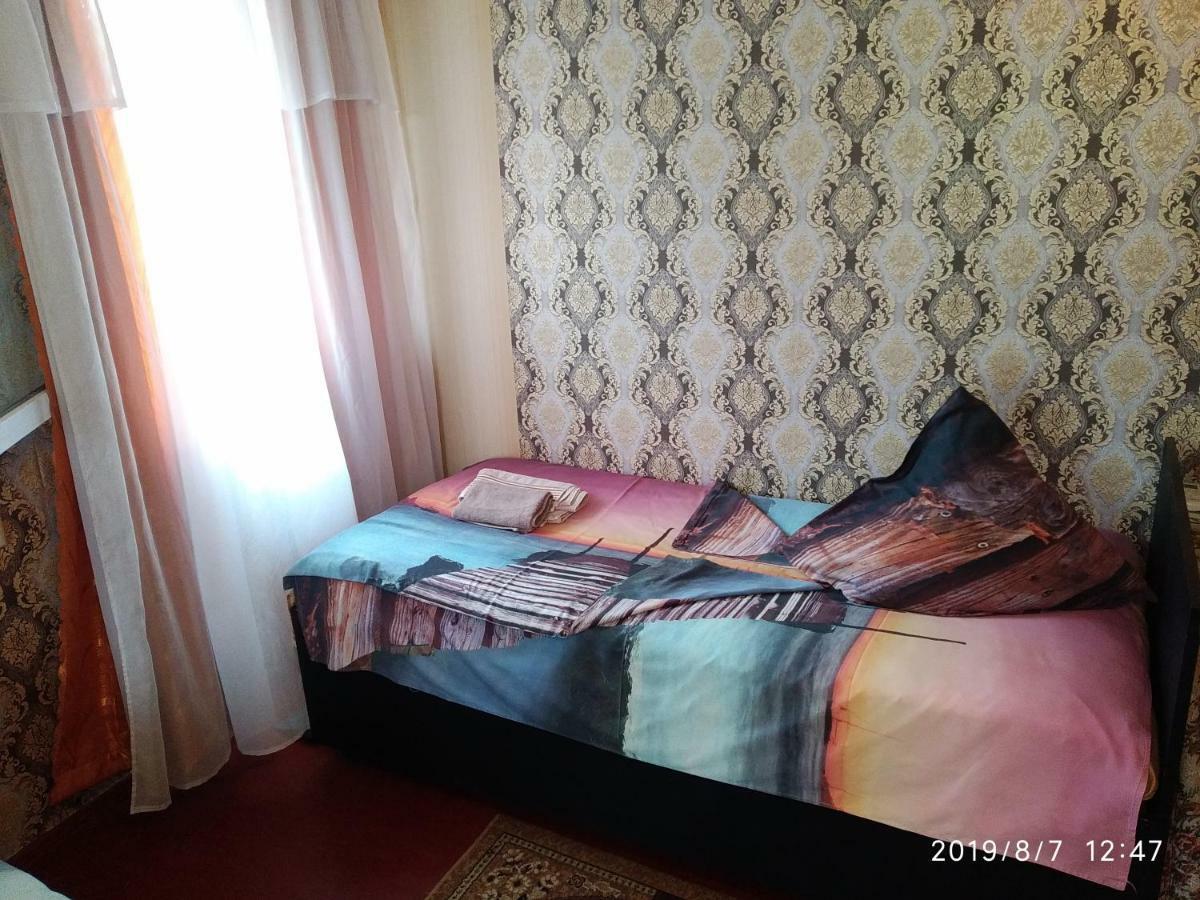Downtown Guest House Kutaisi Esterno foto